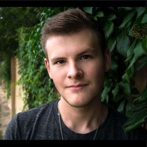 Meet your Posher, Zach